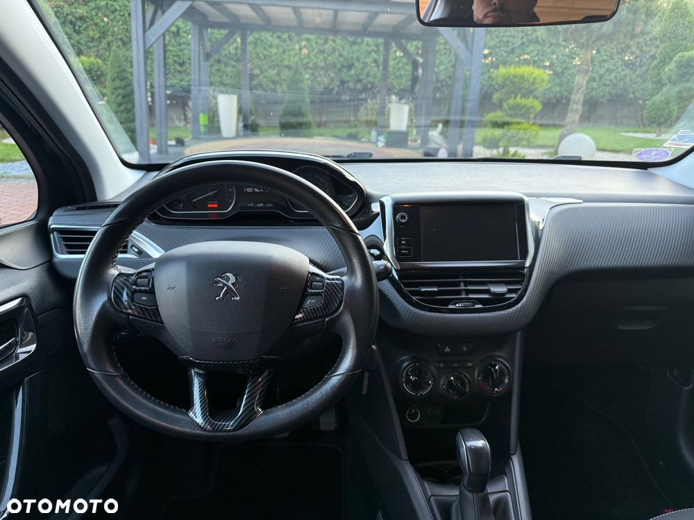 Peugeot 208 1.2 VTi Style - 11