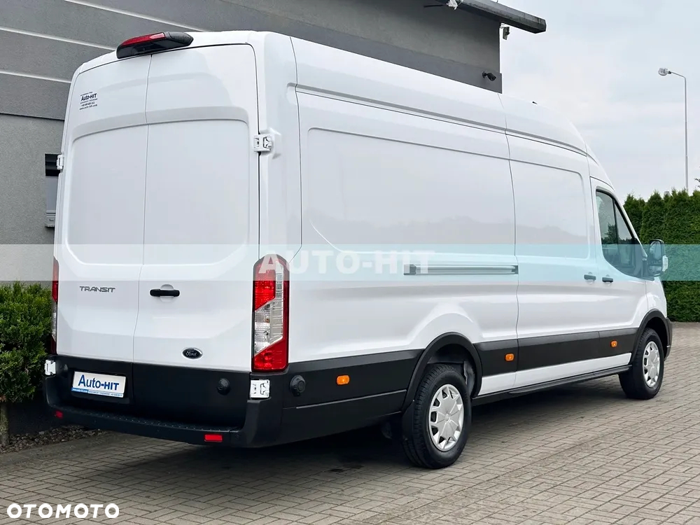 Ford Transit - 12