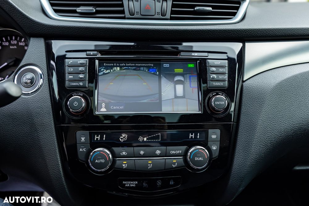 Nissan Qashqai 1.6 DCI Start/Stop X-TRONIC Tekna - 19