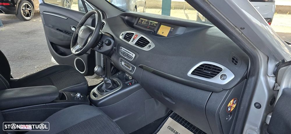 Renault Scénic 1.5 dCi Dynamique S - 23