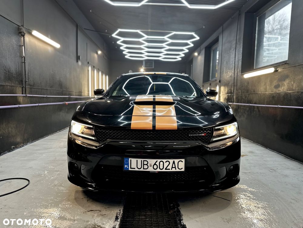 Dodge Charger 5.7 R/T - 2