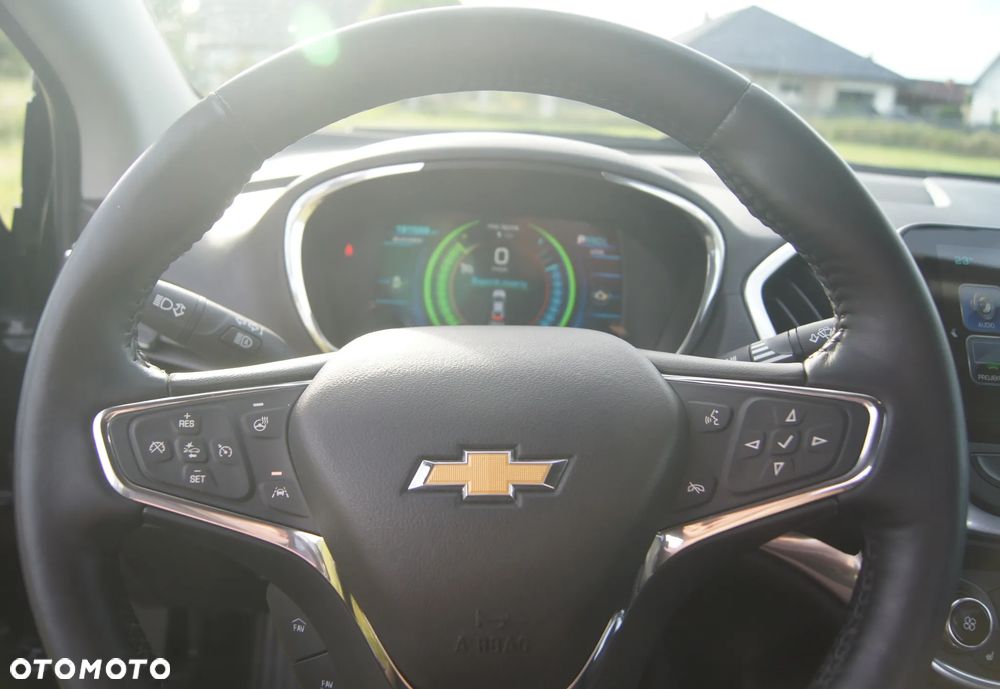 Chevrolet Volt - 10