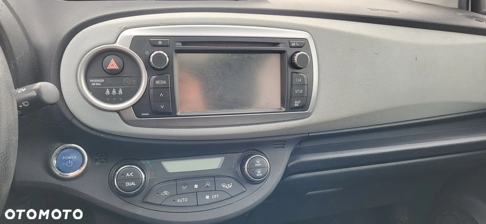 Toyota Yaris 1.5 VVT-i - 18