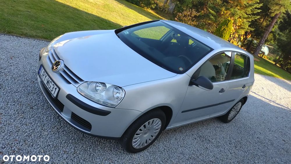 Volkswagen Golf - 1