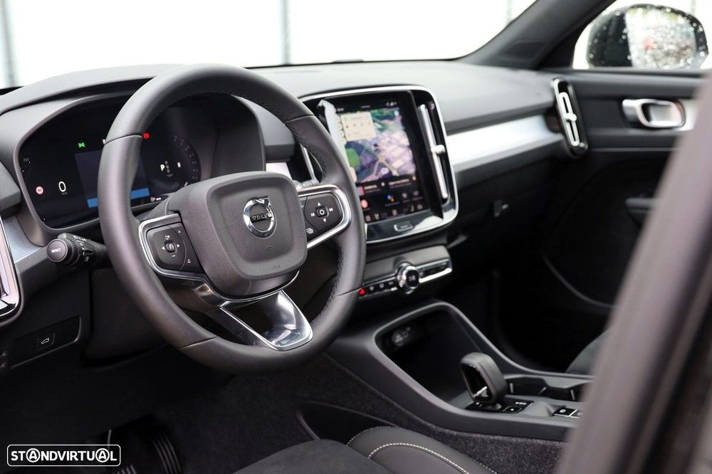 Volvo XC 40 2.0 B3 Core - 15