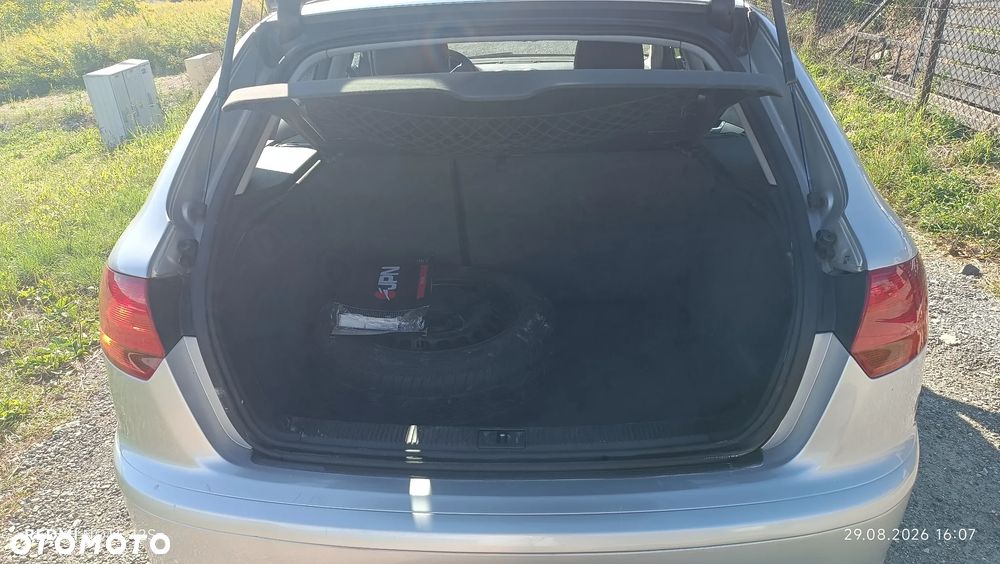 Audi A3 Sportback 2.0 TDI DPF Ambition - 14