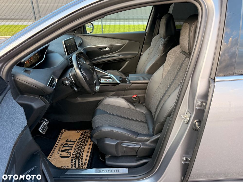 Peugeot 5008 - 23