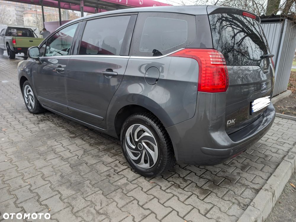 Peugeot 5008 - 4