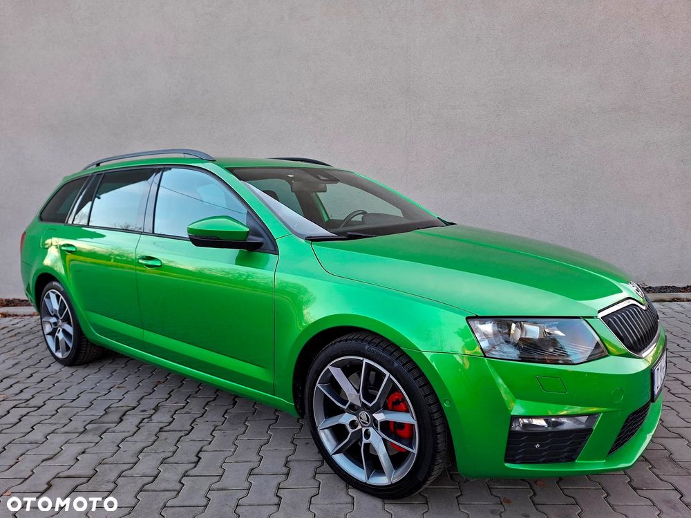 Skoda Octavia 2.0 TDI DSG RS - 10