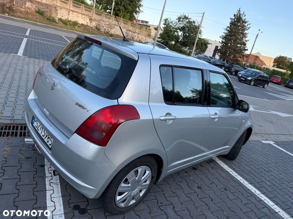Suzuki Swift - 10