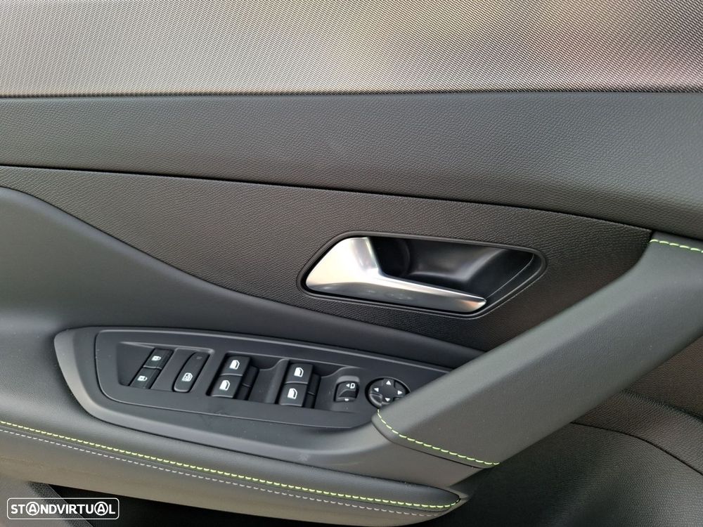 Peugeot E-408 58 kWh GT - 24