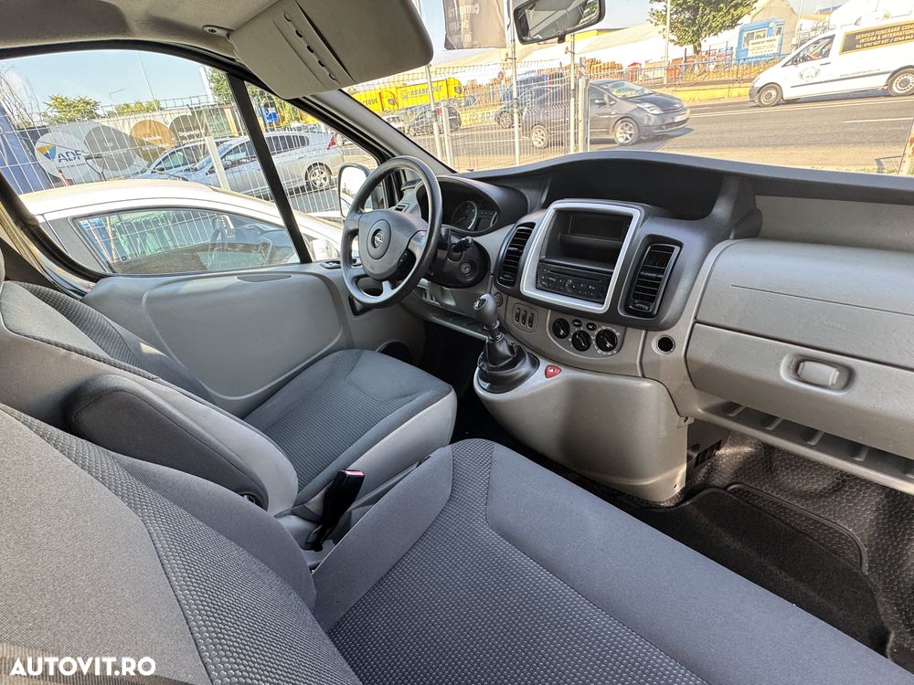 Opel Vivaro - 28