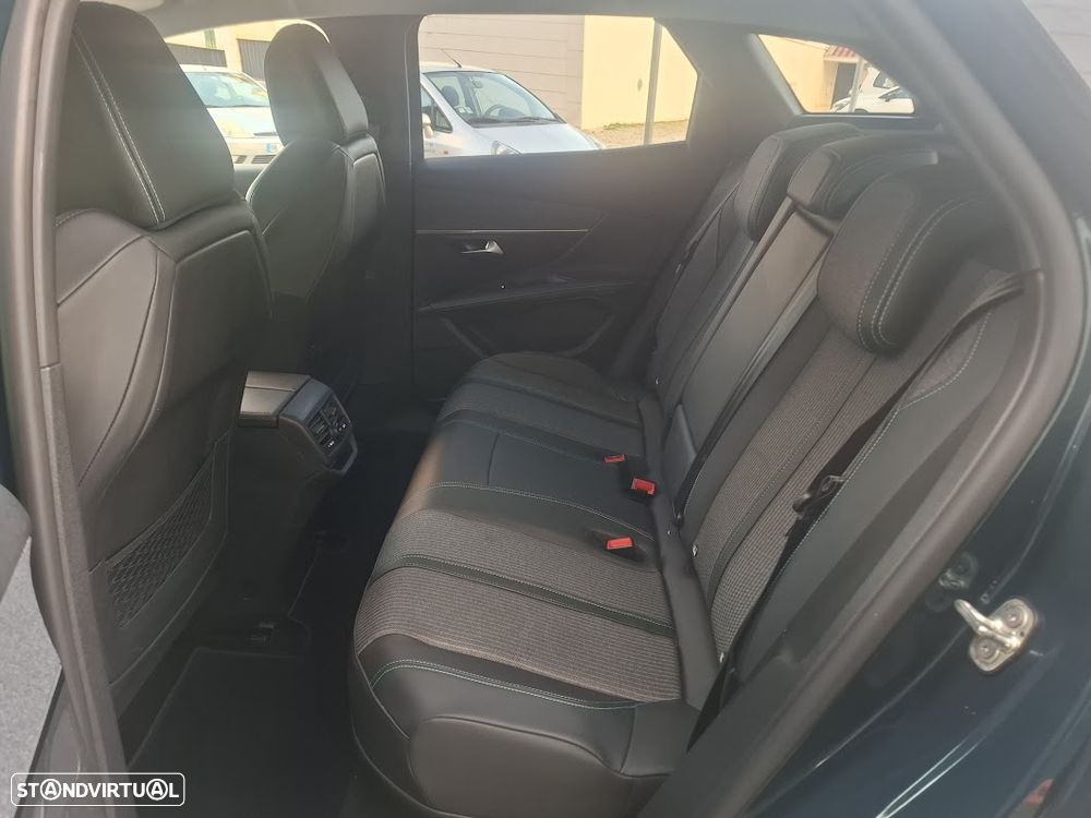 Peugeot 3008 1.6 Hybrid Allure e-EAT8 - 31