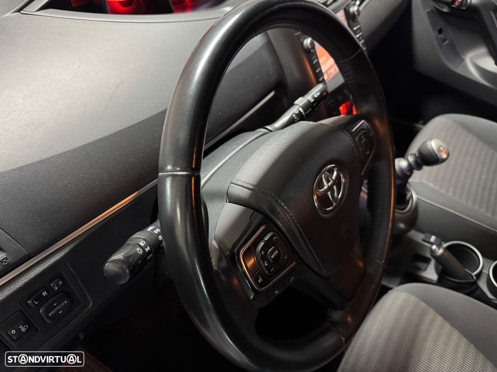 Toyota Verso 1.6 D-4D Exclusive - 46