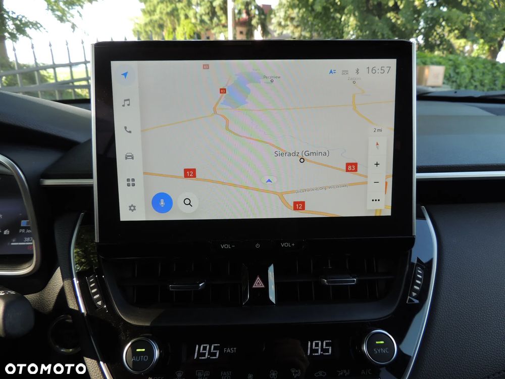 Toyota Corolla Cross 2.0 Hybrid Style - 28