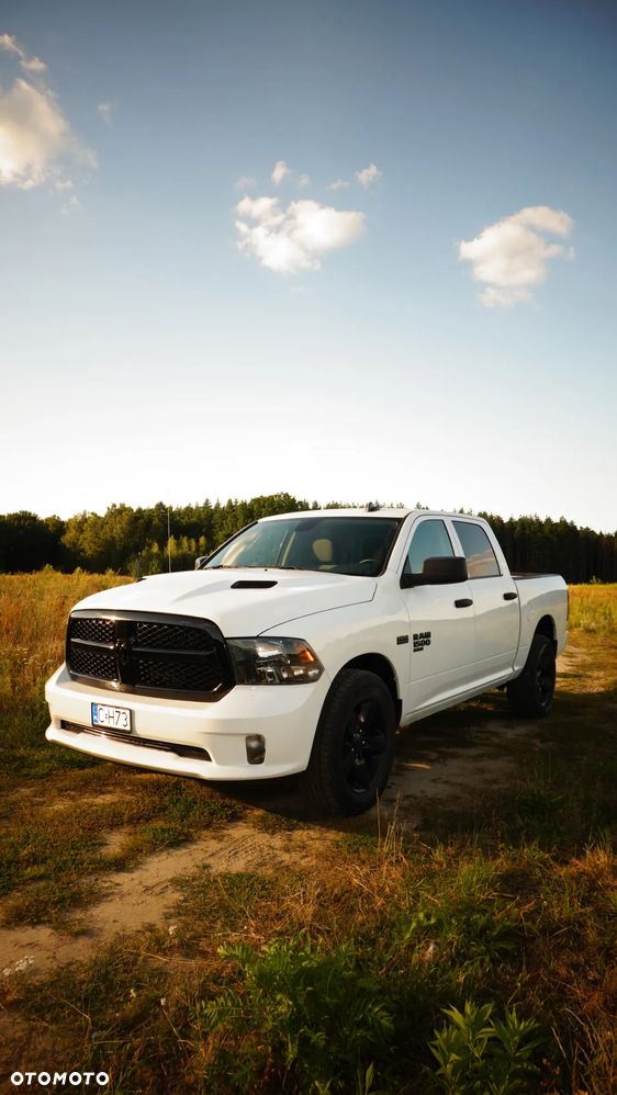 Dodge RAM 1500 5.7 4x4 - 19
