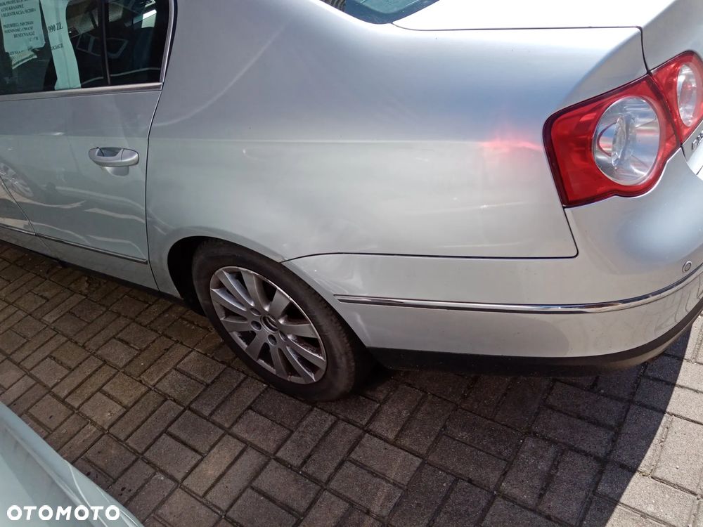 Volkswagen Passat 1.8 TSI Comfortline - 23