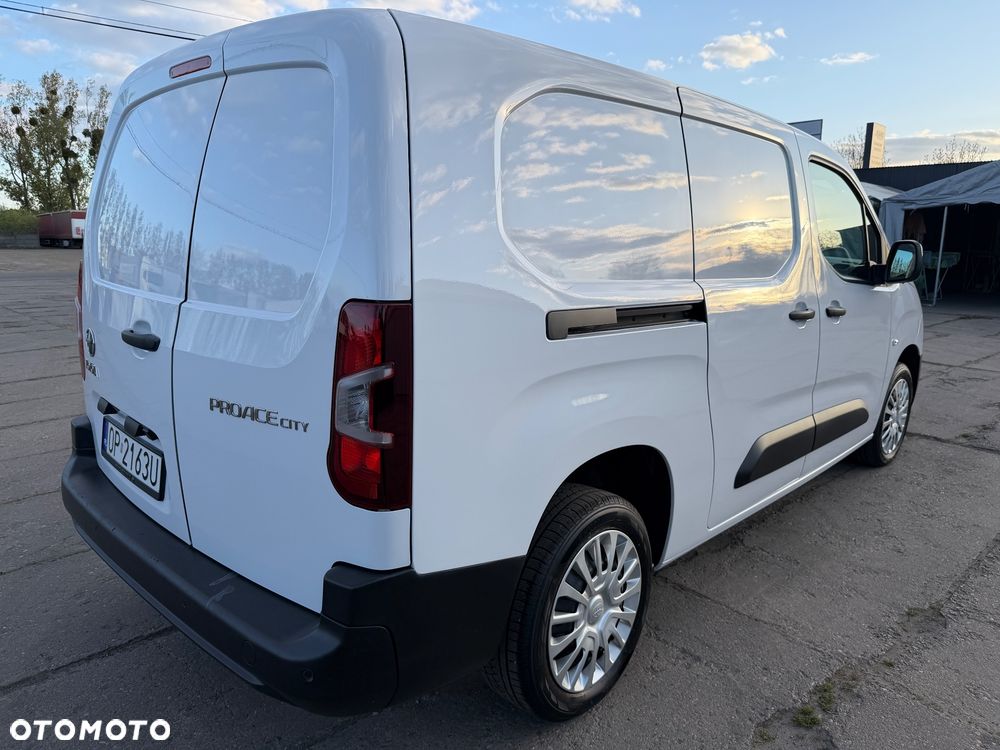 Toyota Proace City - 4