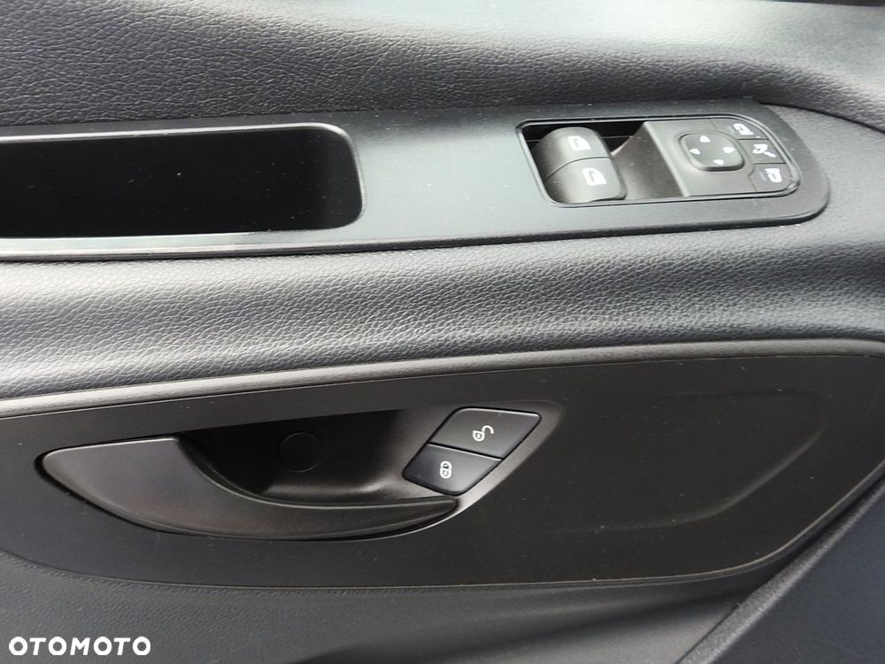 Mercedes-Benz SPRINTER FURGON BRYGADÓWKA  5 MIEJSC TEMPOMAT NAWIGACJA KLIMATYZACJA AUTOMAT   160KM - 25