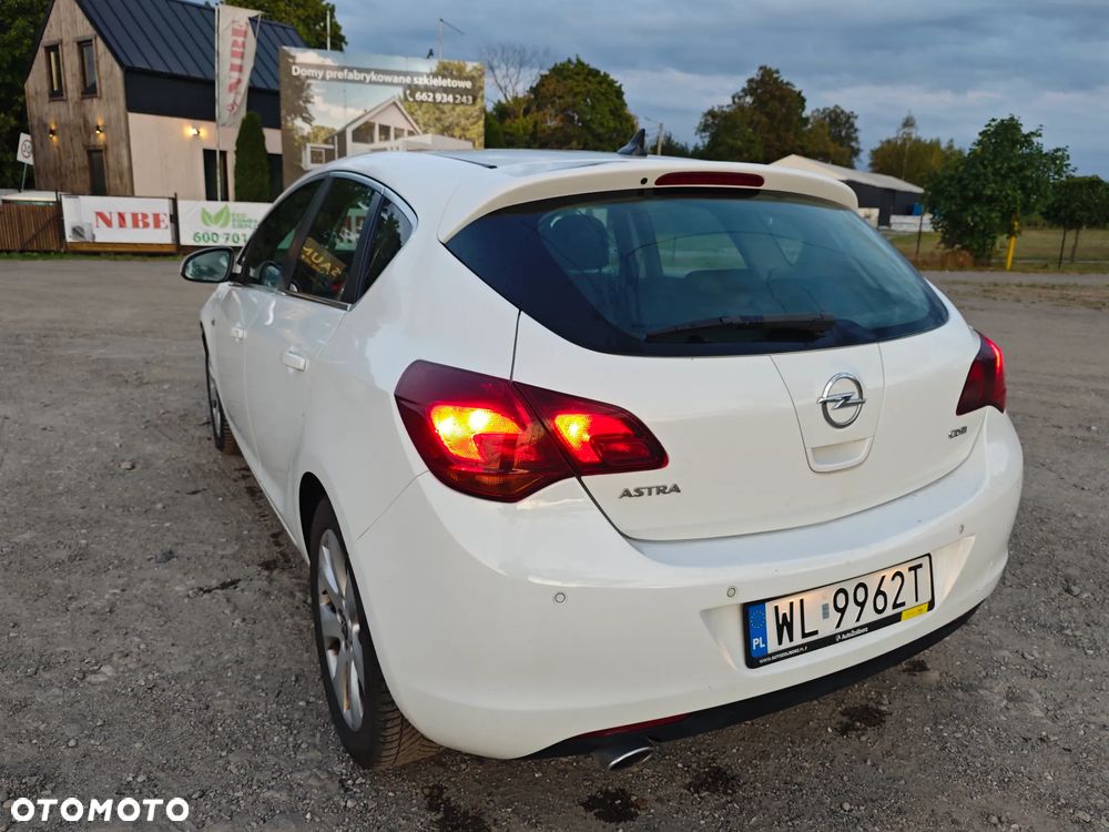 Opel Astra IV 2.0 CDTI Sport - 20