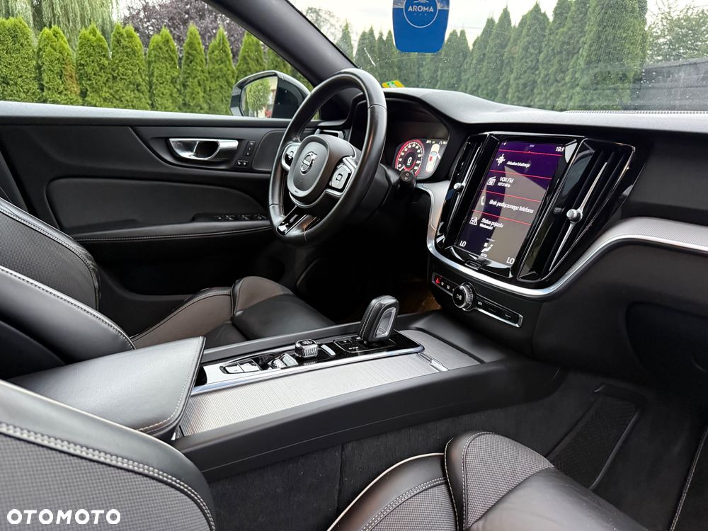 Volvo V60 B3 B Geartronic RDesign - 37