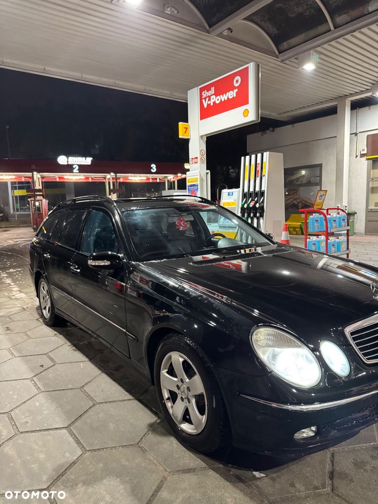 Mercedes-Benz Klasa E 320 CDI T Avantgarde - 1