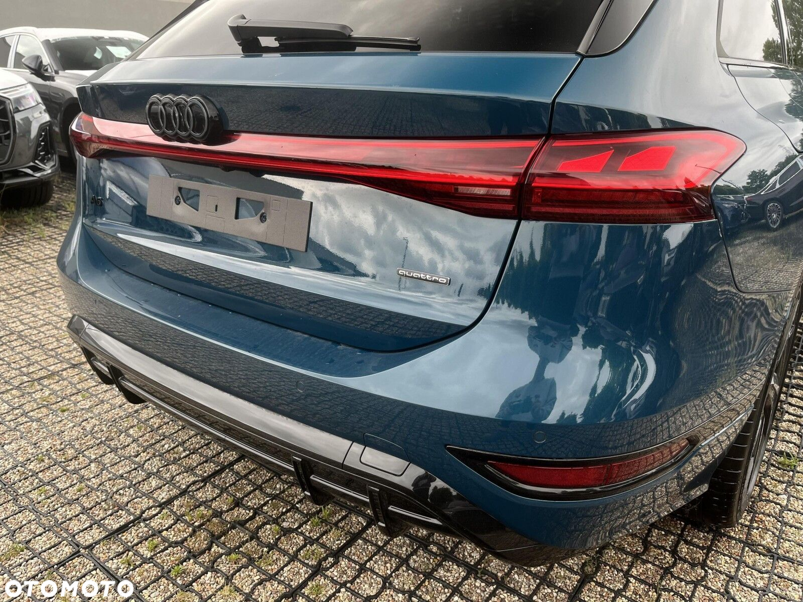 Audi A6 e-tron - 12
