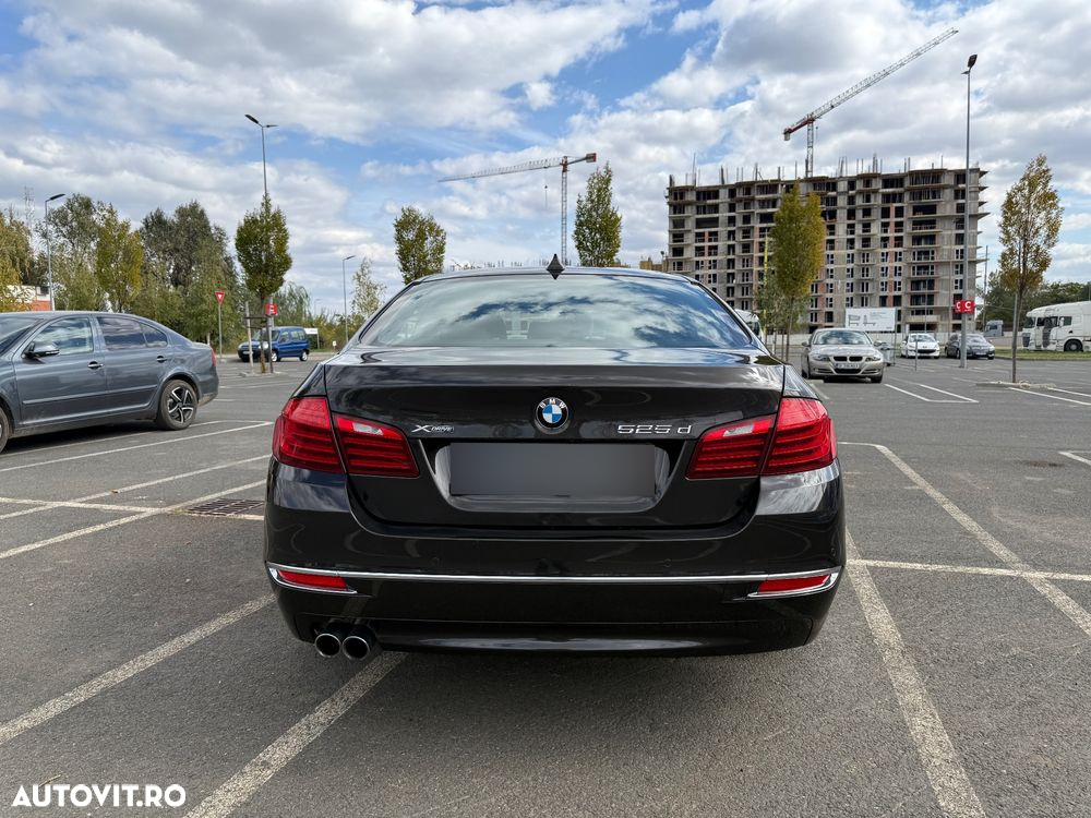 BMW Seria 5 525d xDrive AT - 8