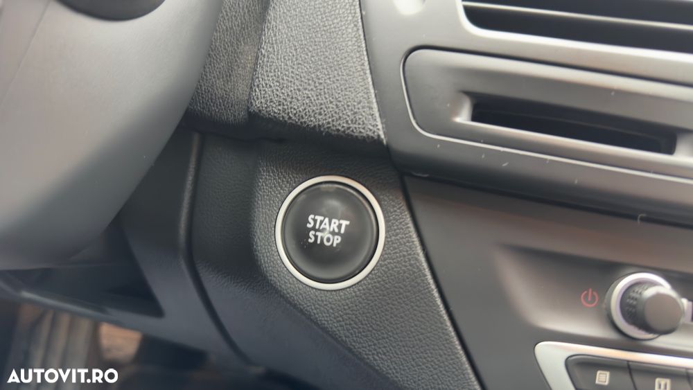 Renault Laguna dCi 150 FAP Bose - 18