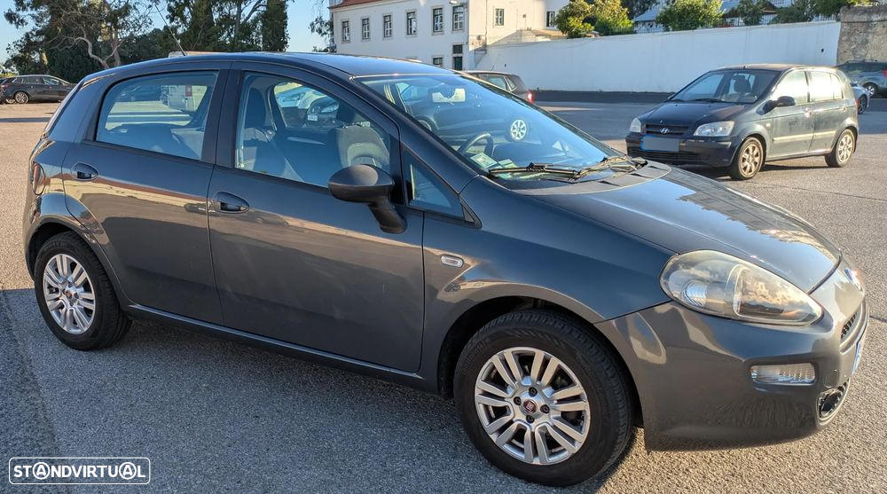 Fiat Punto 1.2 Lounge S&S - 11