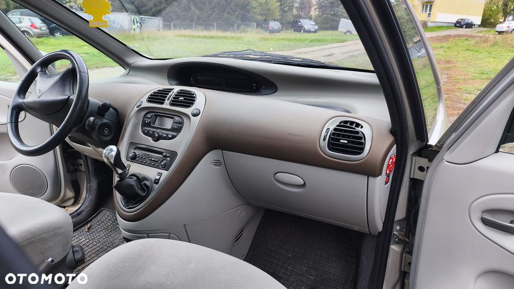 Citroën Xsara Picasso - 13