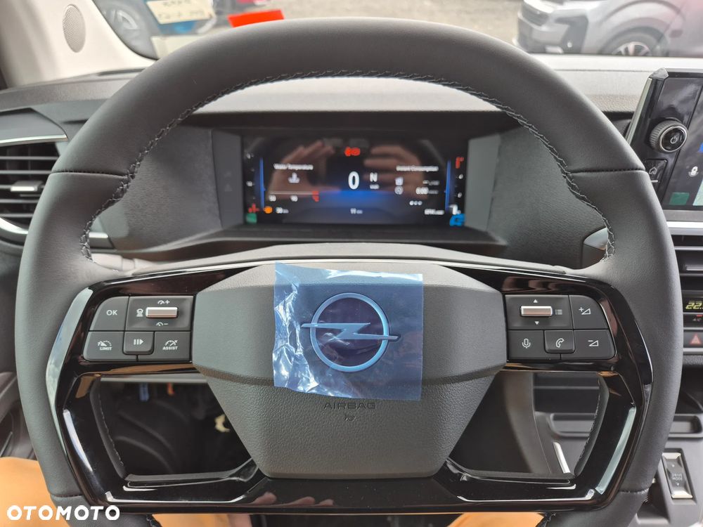 Opel Vivaro Furgon XL LONG 2.2 150KM Automat !! OD RĘKI !! Mega Rabat !! - 12