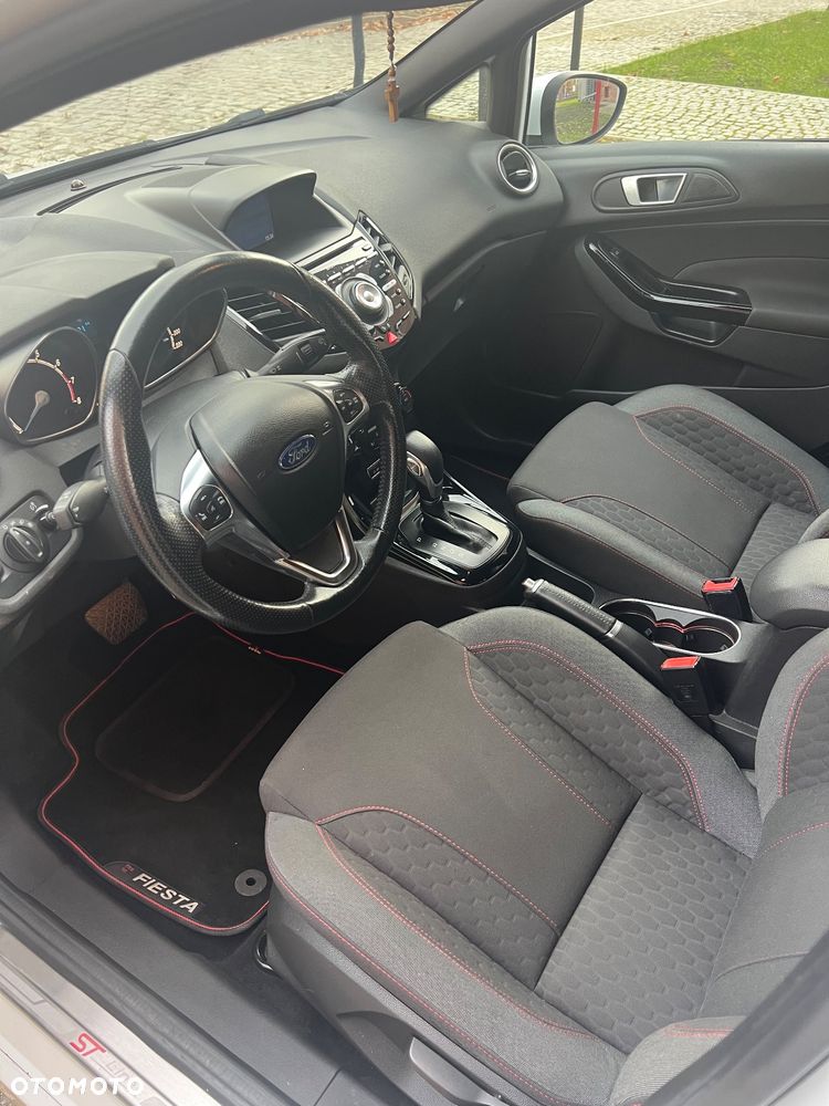 Ford Fiesta - 9