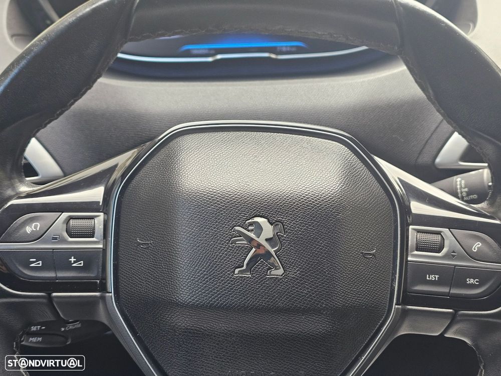 Peugeot 3008 1.2 PureTech Active - 20