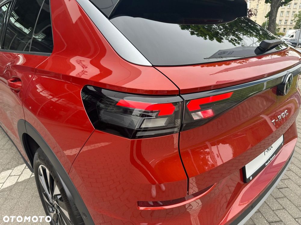 Volkswagen T-Roc 1.5 eTSI Life DSG - 32