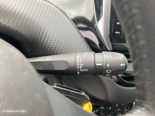Peugeot 208 1.5 BlueHDi Signature - 15
