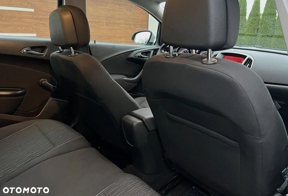 Opel Astra V 1.6 CDTI Dynamic - 12