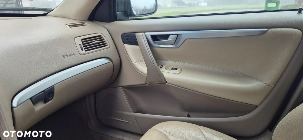 Volvo XC 70 D5 AWD Summum - 11