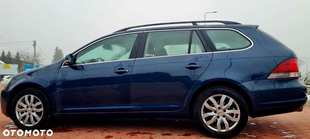 Volkswagen Golf Variant 1.6 TDI DPF Highline - 14