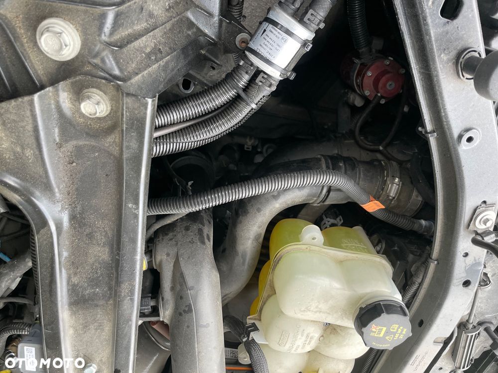 Ford Explorer EcoBoost Plug-in Hybrid PLATINUM - 14