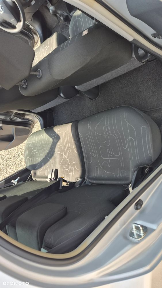 Toyota Yaris 1.0 VVT-i - 17