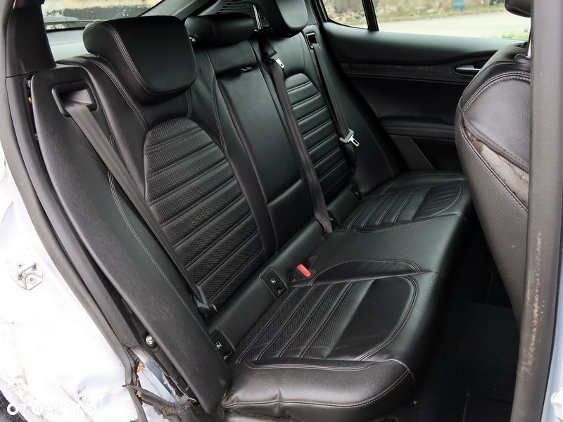 Alfa Romeo Stelvio 2.0 Turbo Sprint Q4 - 14