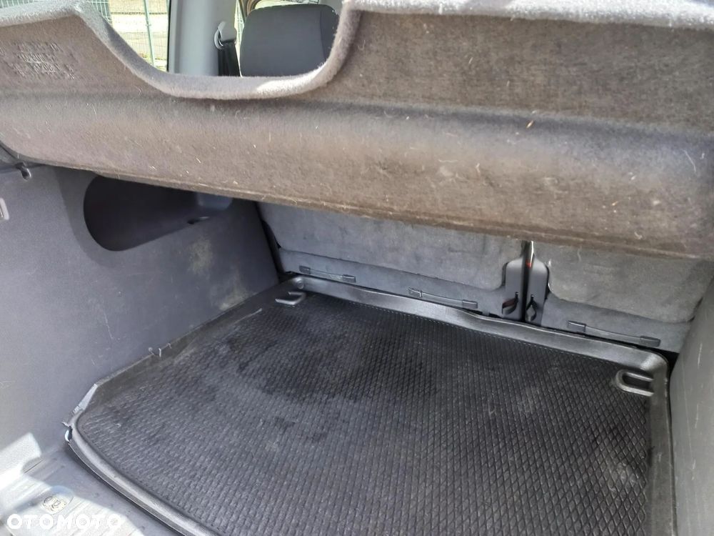 Volkswagen Caddy - 8