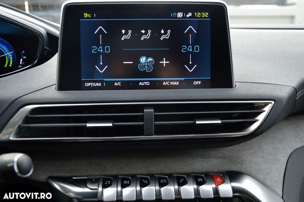 Peugeot 3008 PHEV 300 EAT8 4X4 GT - 11