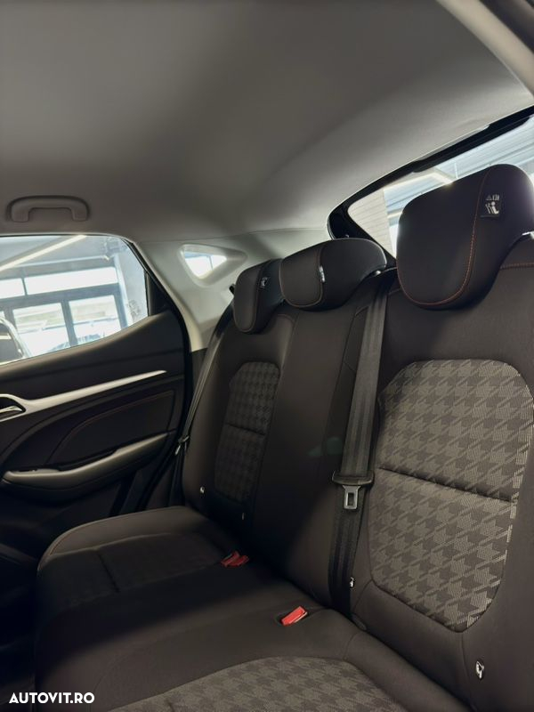 MG ZS 1.5 GSL 5MT Excite - 12