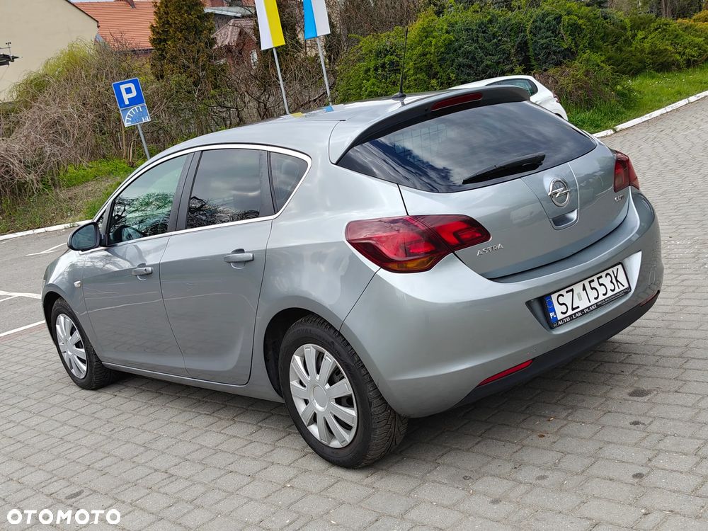 Opel Astra 1.7 CDTI Cosmo - 15