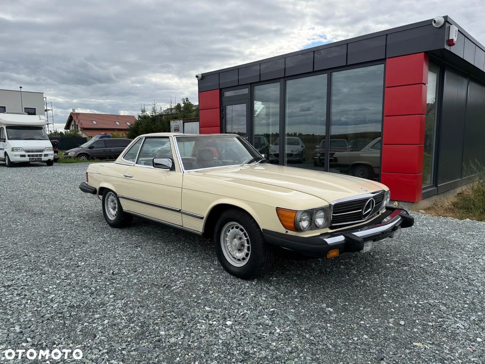 Mercedes-Benz SLC - 1