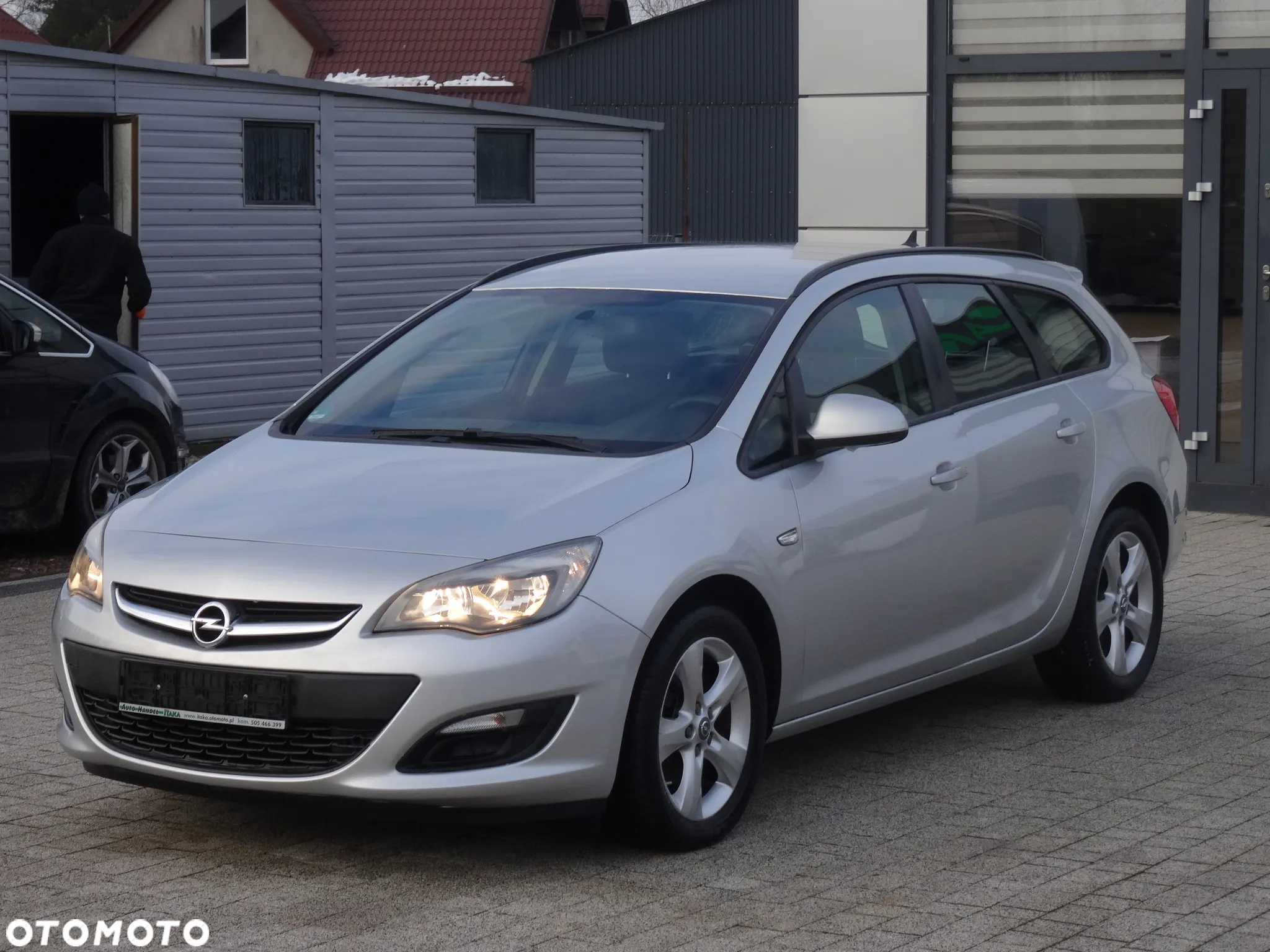 Opel Astra 1.6 CDTI Active - 4