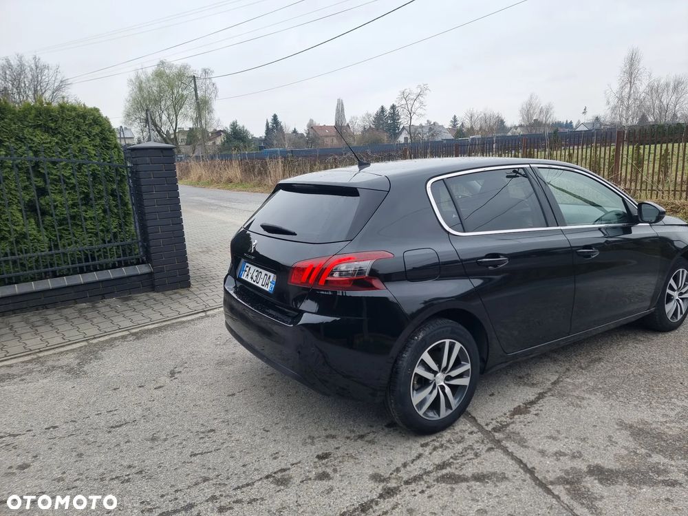 Peugeot 308 BlueHDi 130 EAT6 Stop & Start Allure Business-Paket - 9