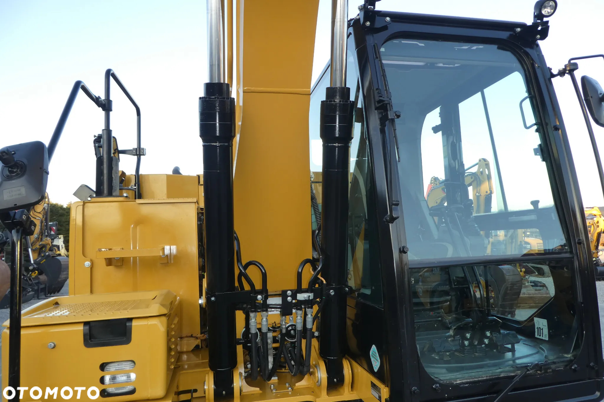 Caterpillar 313FL Z NIEMIEC Z PŁUGIEM - 15